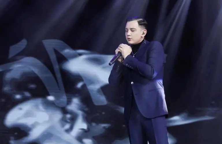 Air 艾热: Rising Star in Chinese Rap | Exploring the Journey of a ...